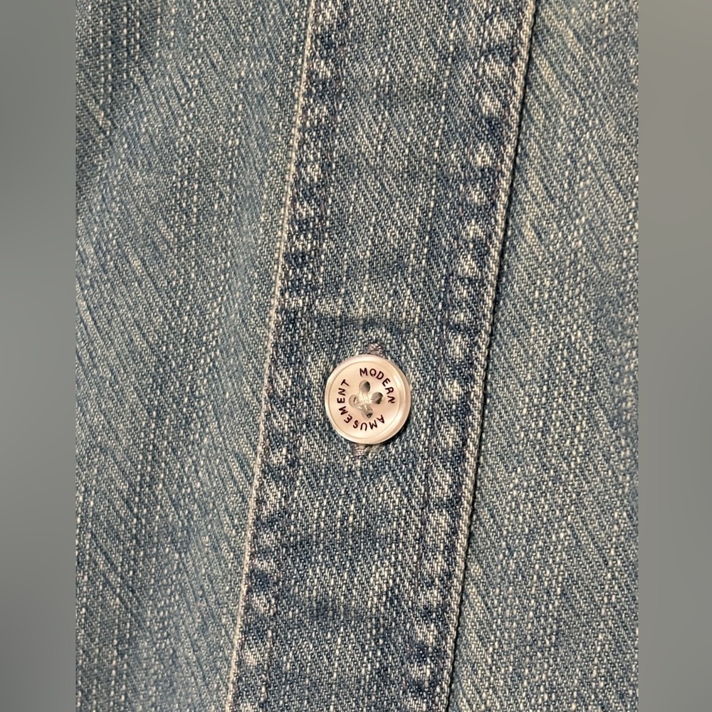 Modern Amusement- Womens Denim Long Sleeve Button Down Shirt - Picture 4 of 9
